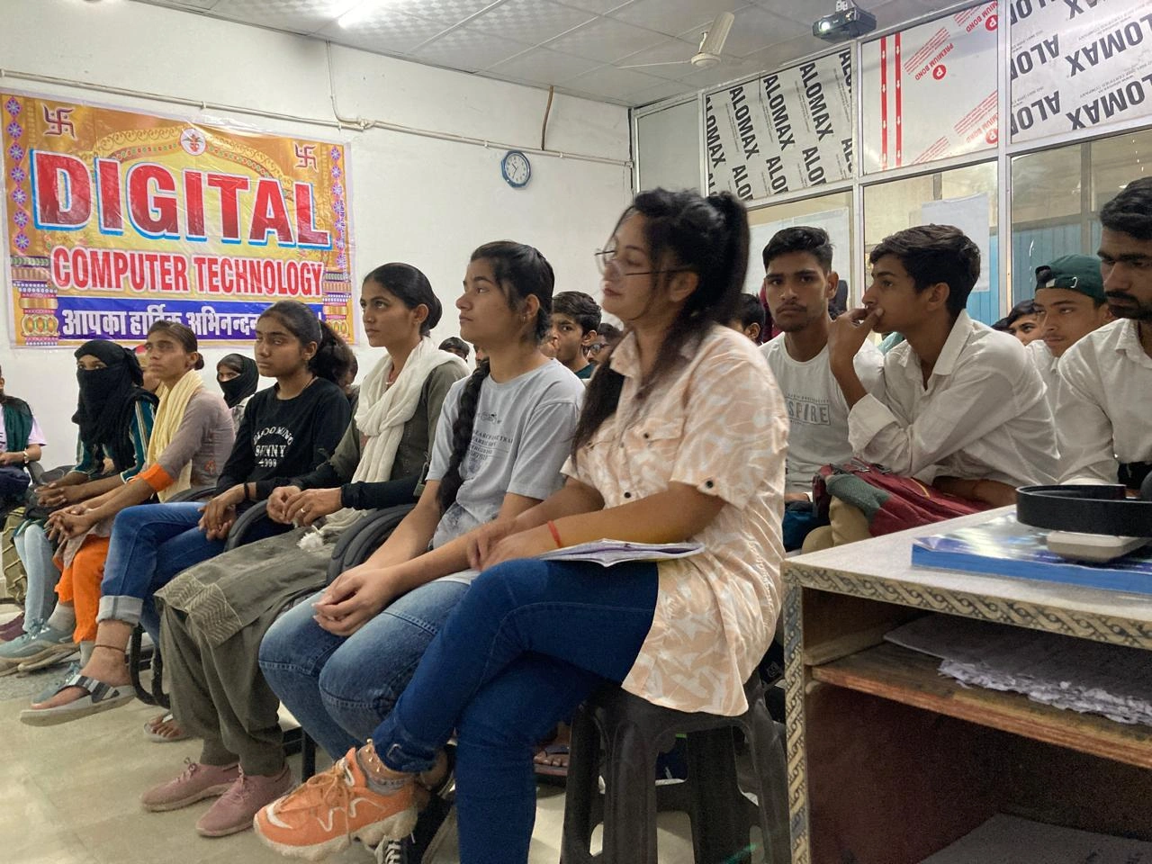 Modern Computer Lab and Classroom Setup at the Best Computer Coaching and Institute